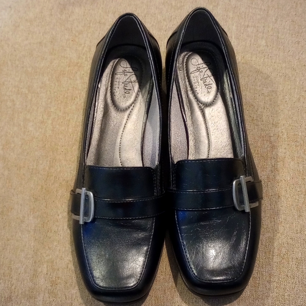 Life Stride Work Shoes